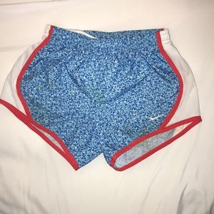 Nike girls shorts